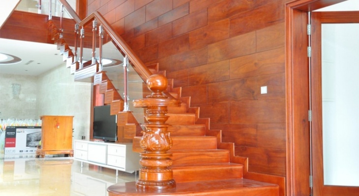 Sơn PU nội thất đồ gỗ cầu thang gỗ, tủ gỗ, kệ gỗ